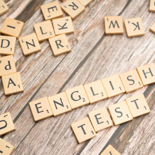 Photo by Markus Winkler on <a href="https://www.pexels.com/photo/the-word-english-test-is-spelled-out-in-scrabble-tiles-19902304/" rel="nofollow">Pexels.com</a>
