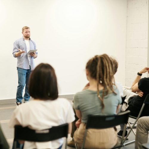 Photo by fauxels on <a href="https://www.pexels.com/photo/man-wearing-gray-dress-shirt-and-blue-jeans-3184317/" rel="nofollow">Pexels.com</a>