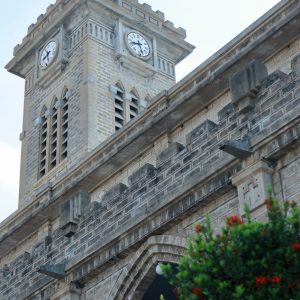 Photo by 🇻🇳🇻🇳Nguyễn Tiến Thịnh 🇻🇳🇻🇳 on <a href="https://www.pexels.com/photo/clock-tower-of-historic-stone-church-building-32658562/" rel="nofollow">Pexels.com</a>